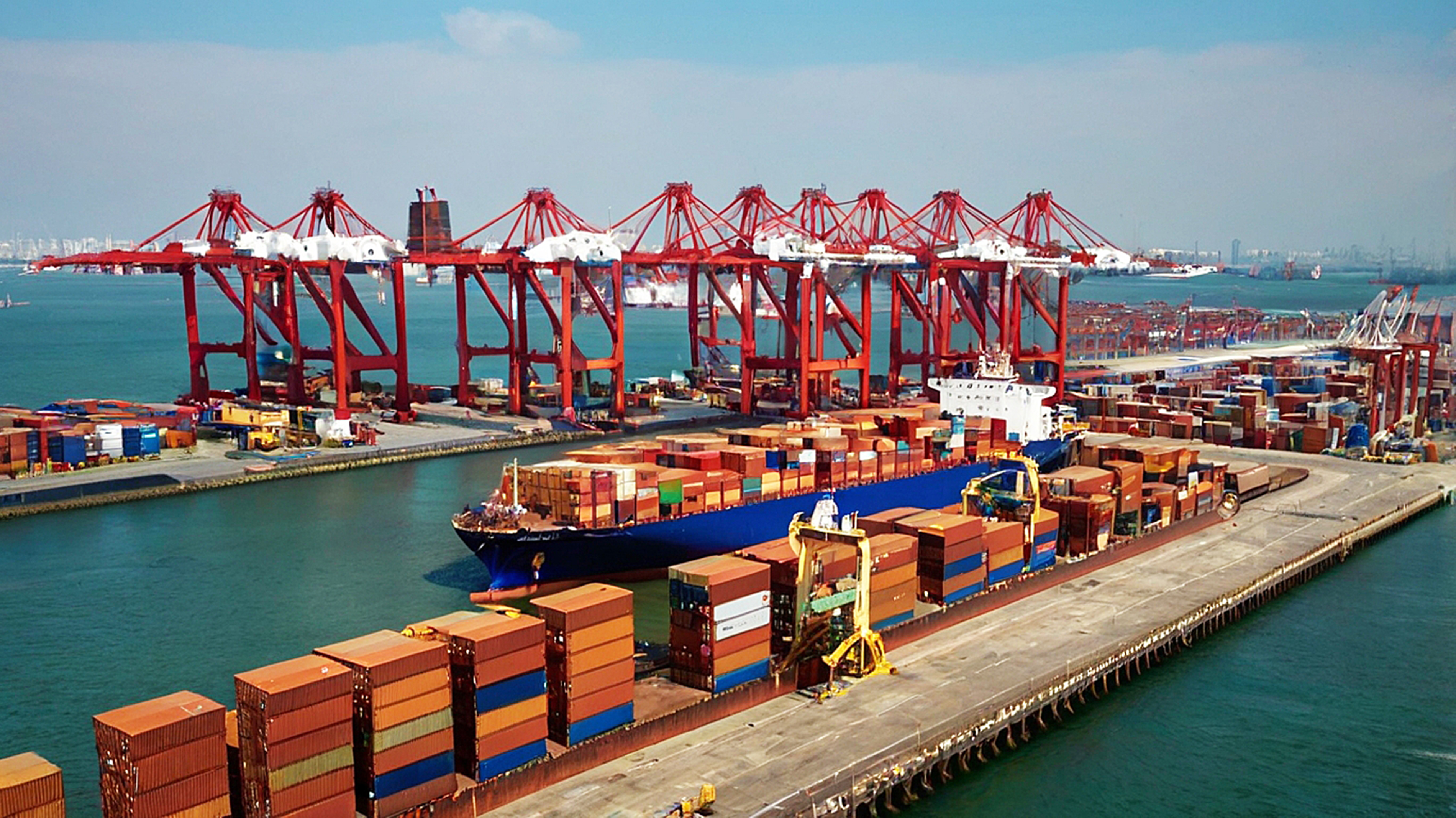 Step-by-Step Guide to Importing Goods into the UK