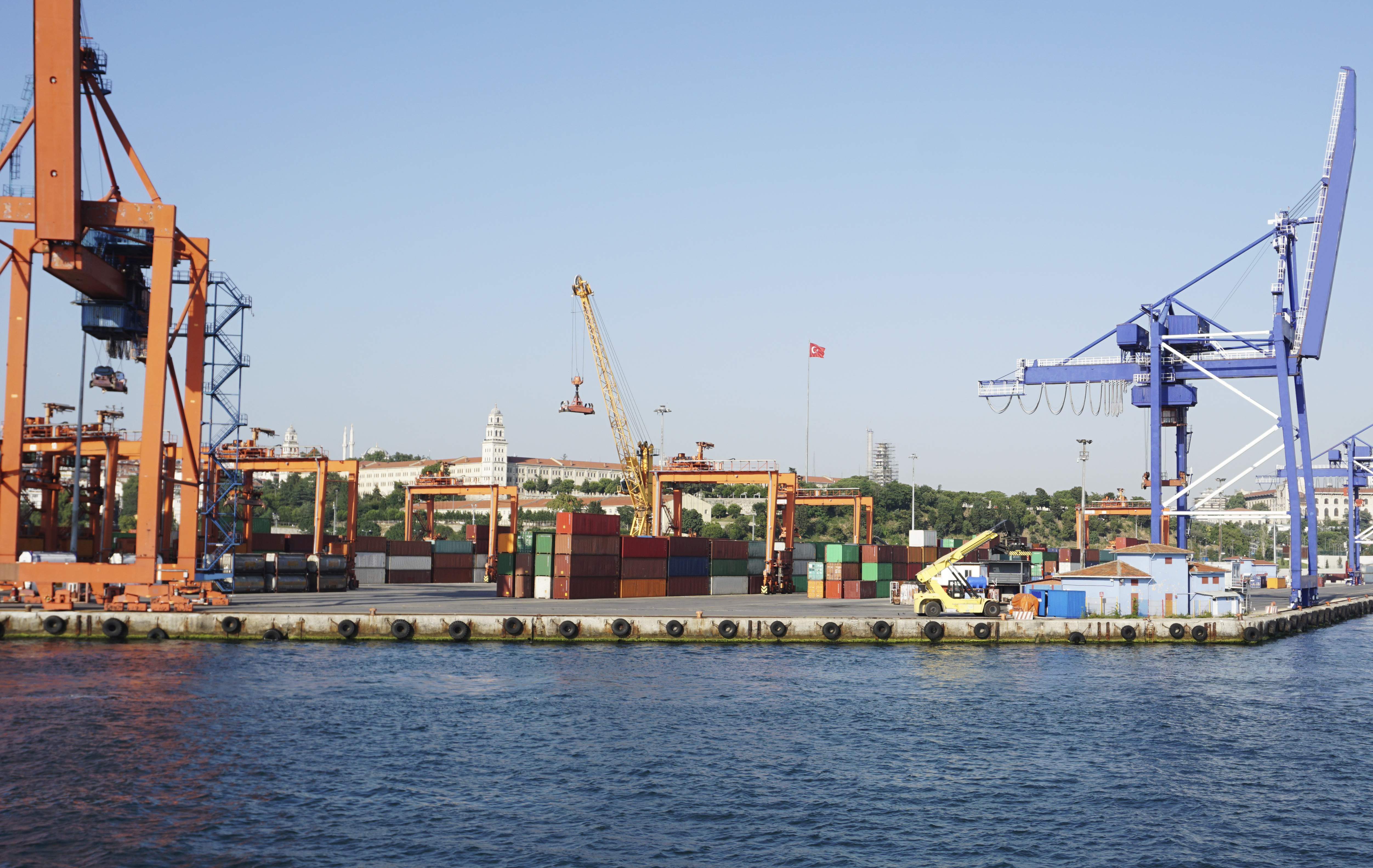 From Port to Profit: Understanding Customs Clearance in Southampton
