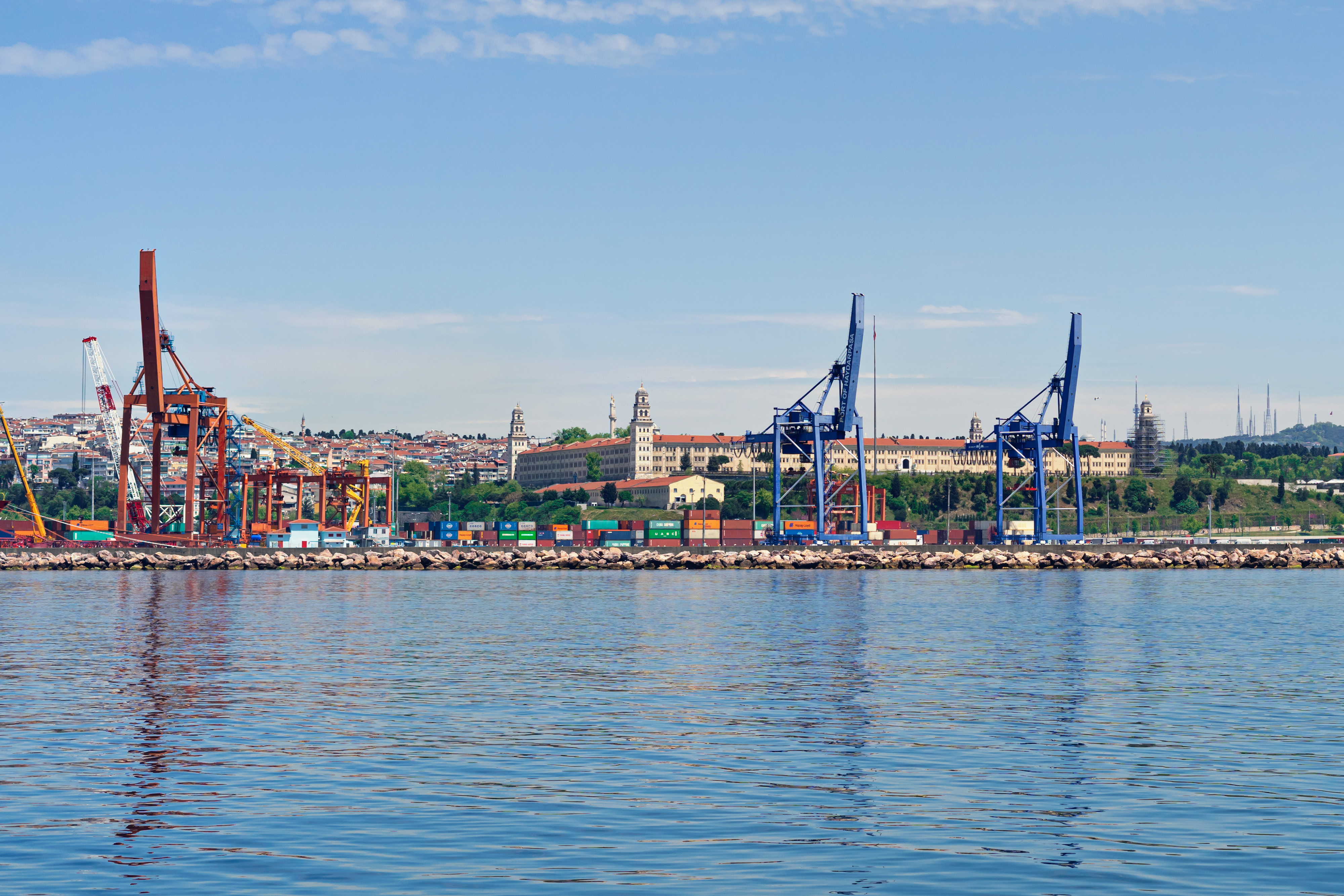 Can Smarter Customs Clearance at Felixstowe Reduce Logistics Costs in 2026?